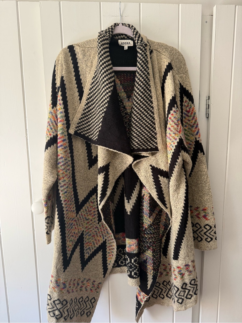 ADORA Beige & Black Geometric Open-Front Cardigan